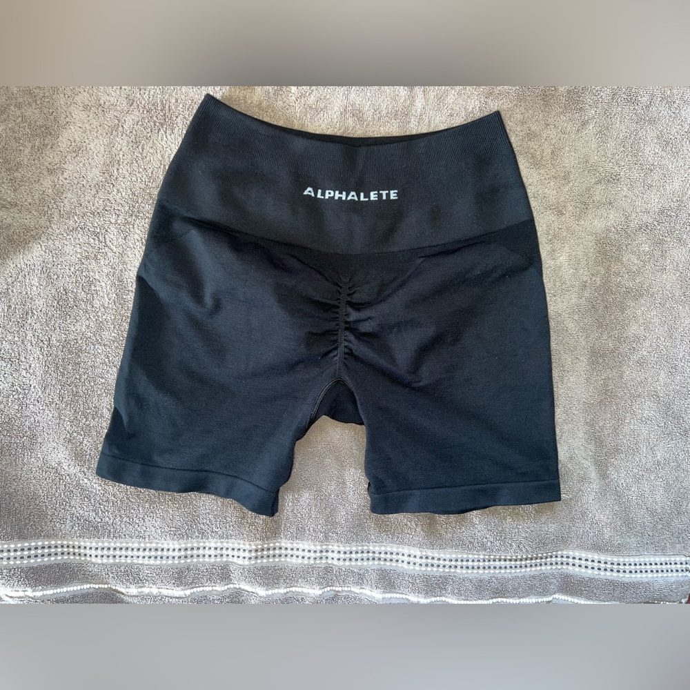 Alphalete Amplify Shorts